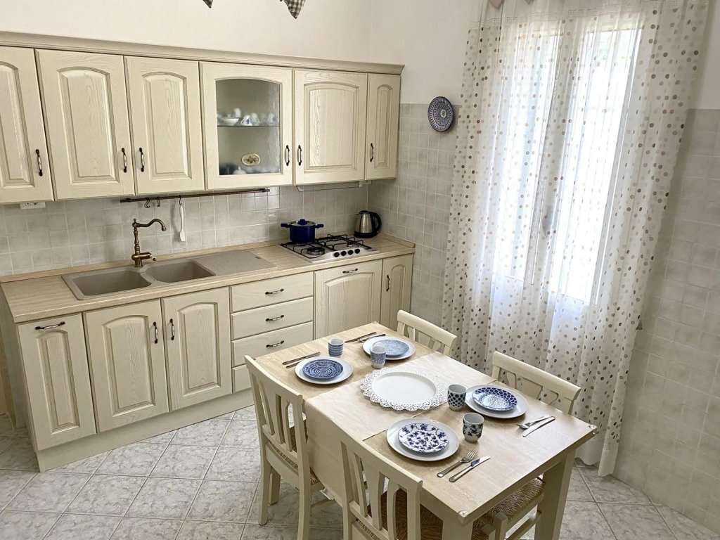 Apartment in the historic center, private terrace, excellent location, suitable for families-Casa Marta