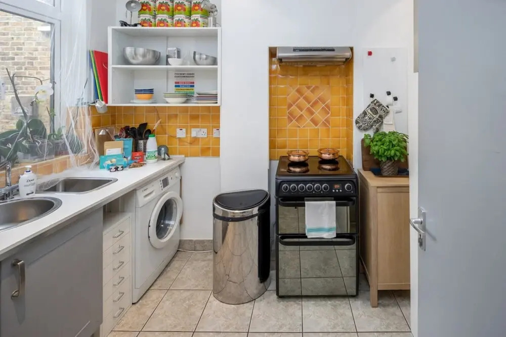 Homely 2 Bedroom Near Shepherd's Bush Tube