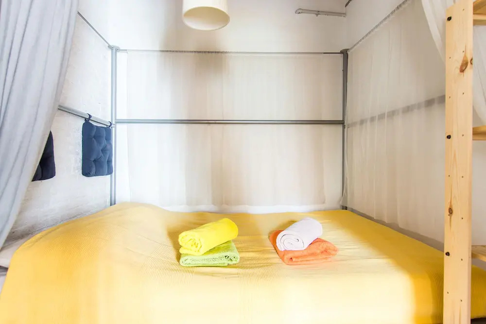 Sunny Retro Flat Balcony in Poble Sec