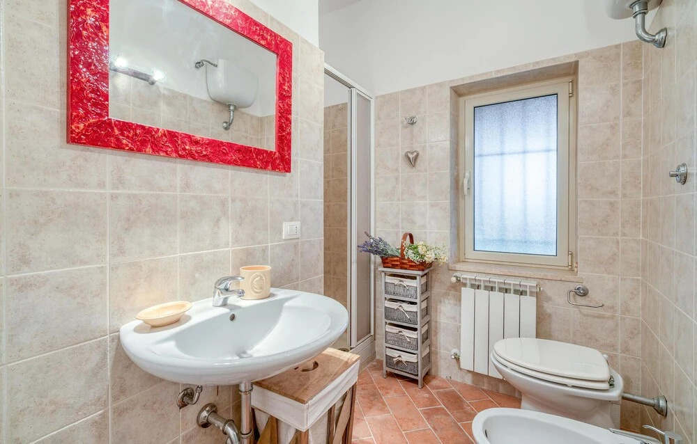 Stunning Home In Montalto Di Castro