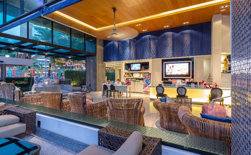 The Beach Heights Resort SHA Plus