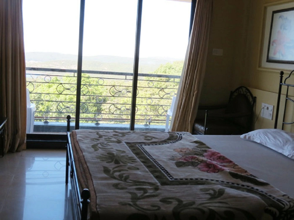 Hotel Arya