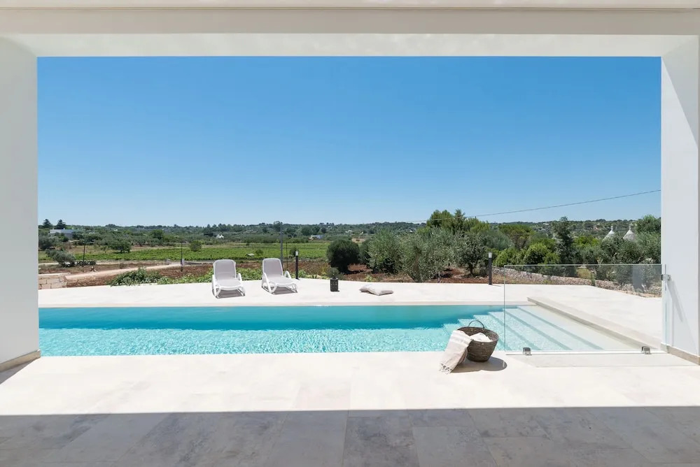 Villa, Trulli e Piscina nel Cuore della Valle d'Itria