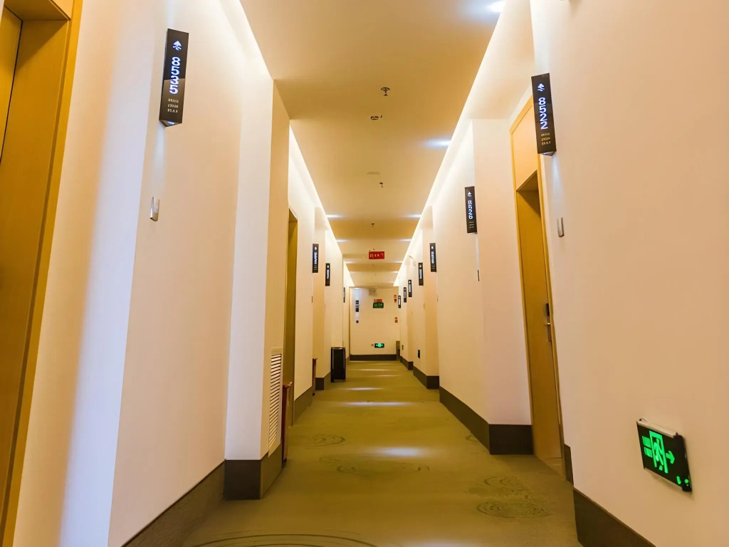 GreenTree Inn Hengshui Olympic Sports Center South Ring Road Business Hotel