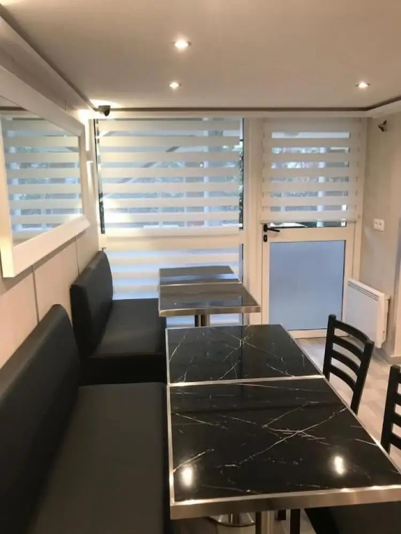 Fasthotel Roissy - Saint-Witz