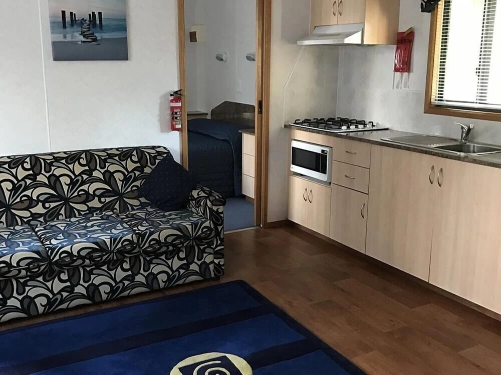 Acacia Caravan Park & Holiday Units
