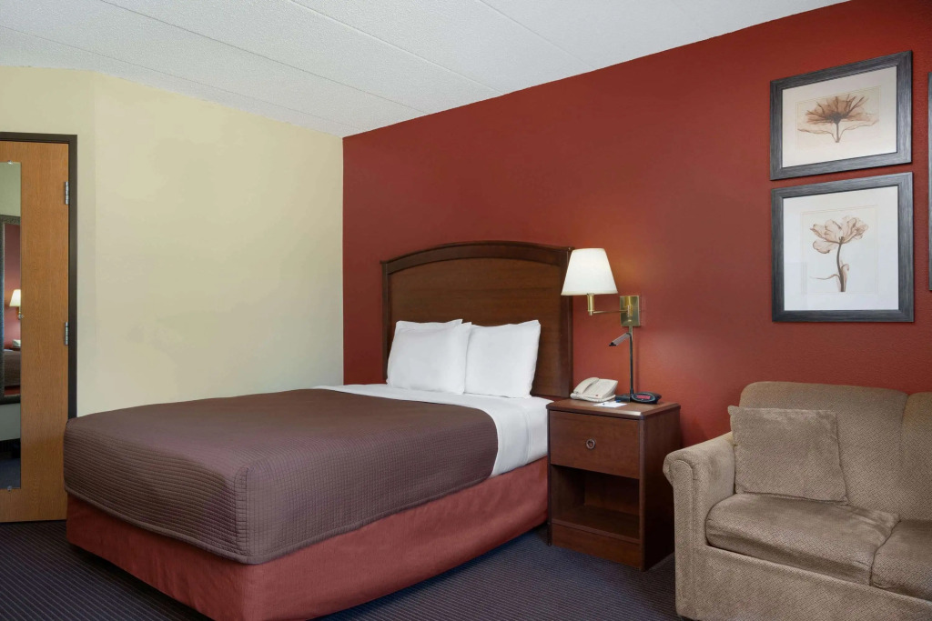 AmericInn by Wyndham Park Rapids