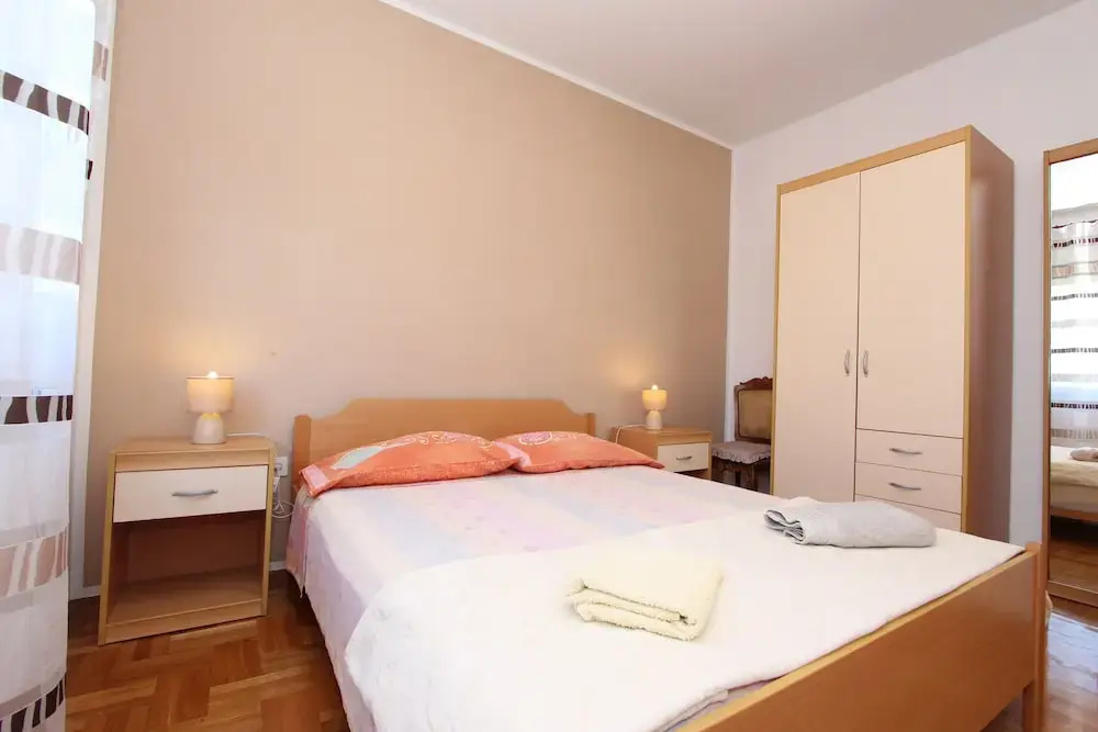Apartments Folo