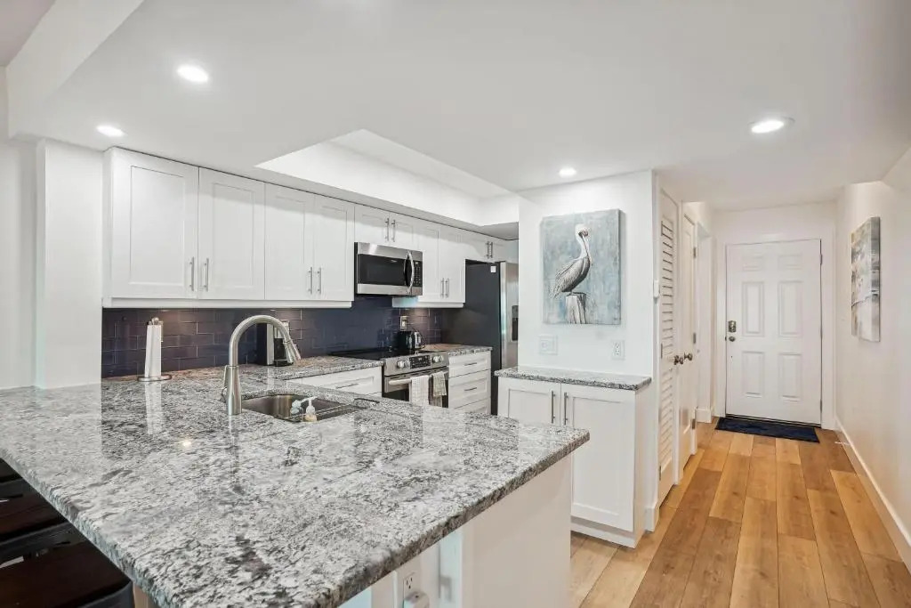 Land's End 7-402 Beach Front - Premier