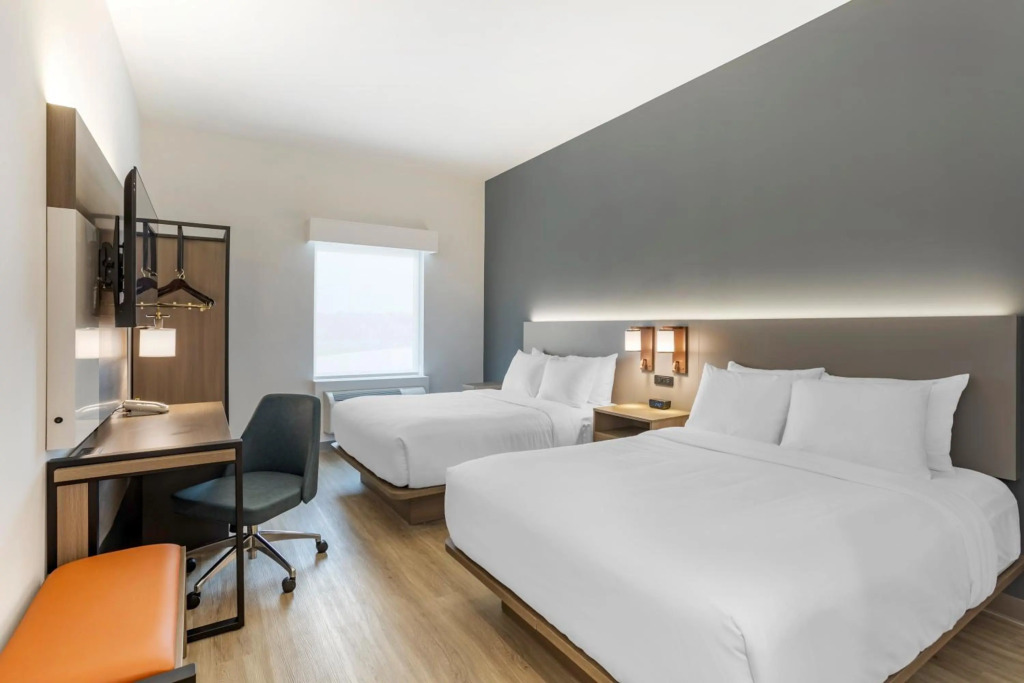 Comfort Inn & Suites Newark Liberty International Airport