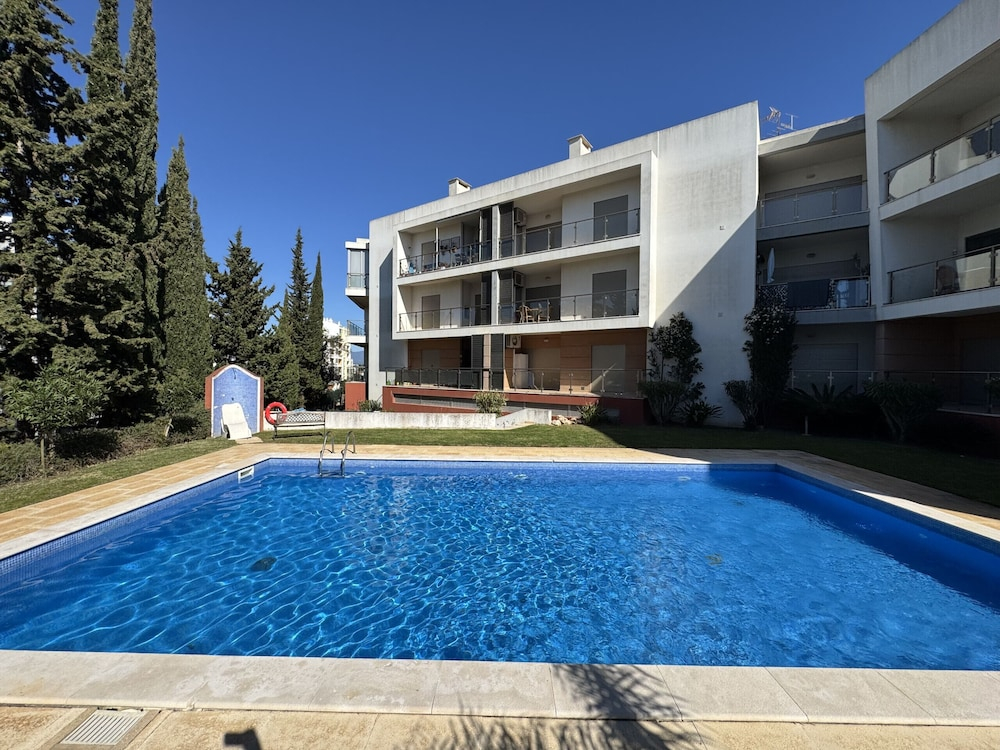 Portimão Shine With Pool by Homing