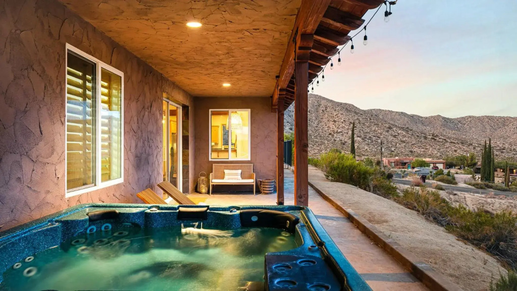 Yucca Viewpoint - Hot Tub - Best View