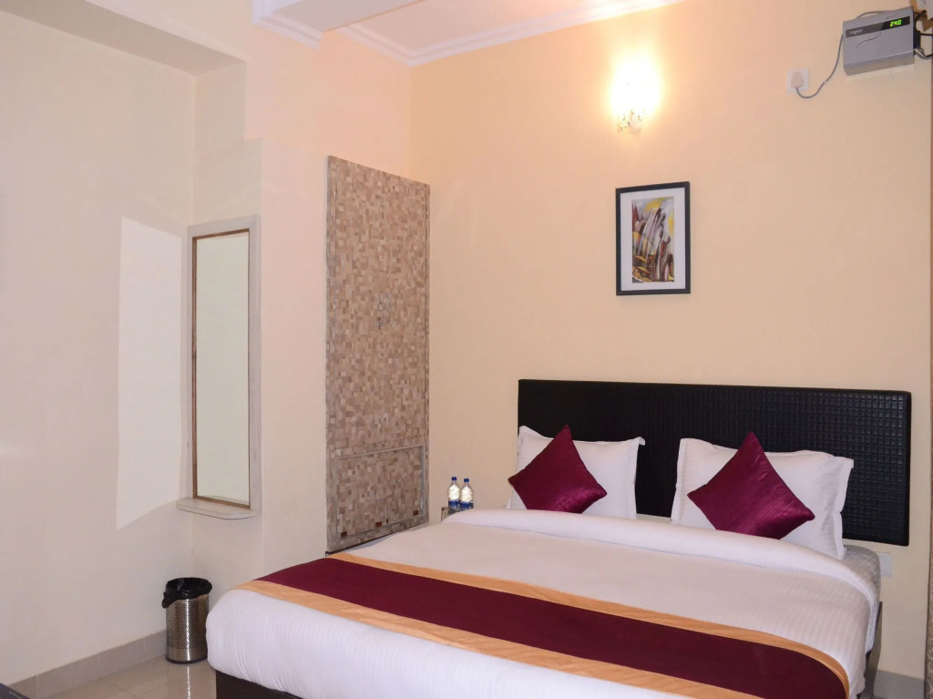 Hotel Shyamal by OYO Rooms