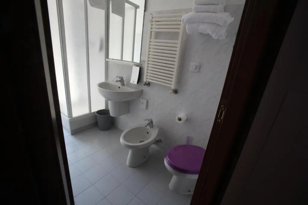 Sure Hotel by Best Western Nologo