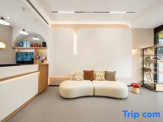 Shanghai Pure White Family Homestay