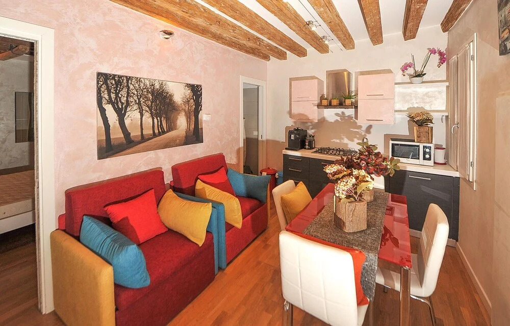 Beautiful Apartment in Venezia With Wifi and 1 Bedrooms