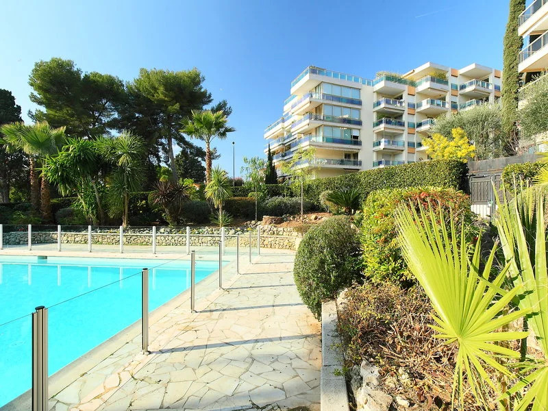 Hotel Le Floriana Residence