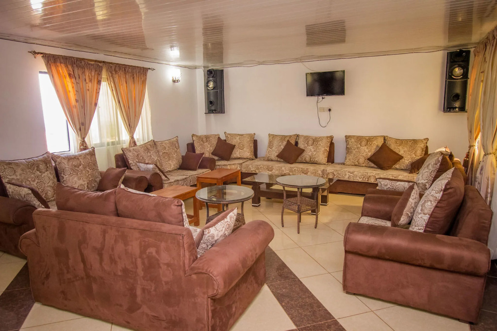 Meru Paramount Hotel