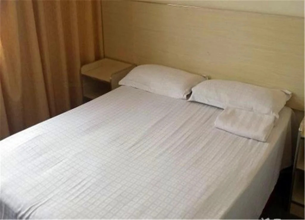 Taiyuan Lidu Inn