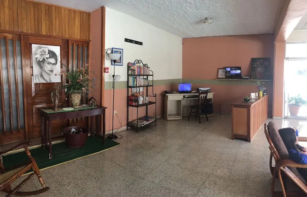 Econo Guest House