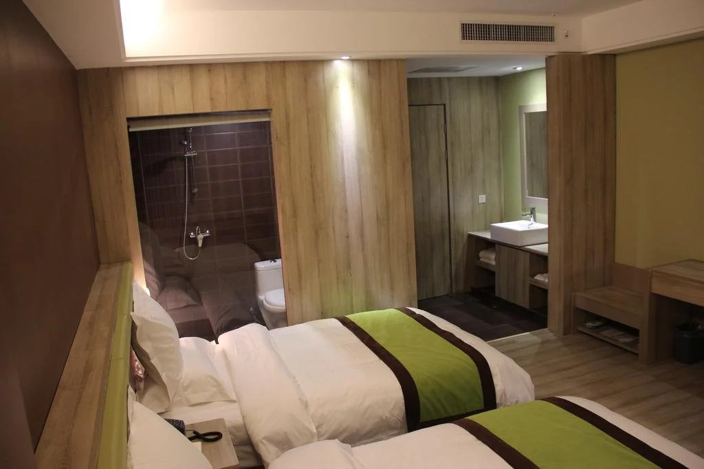 Apple Hotel