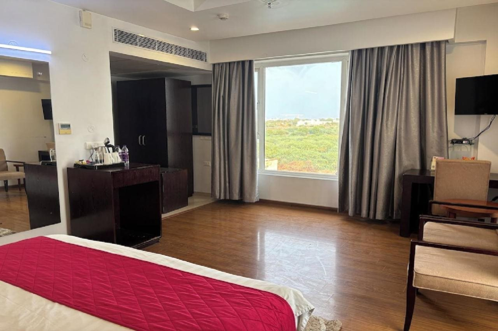 Triguna Clarks Inn Kurnool