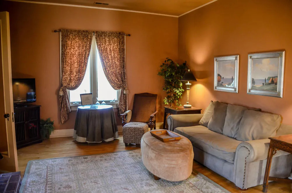 Inn at the Villa