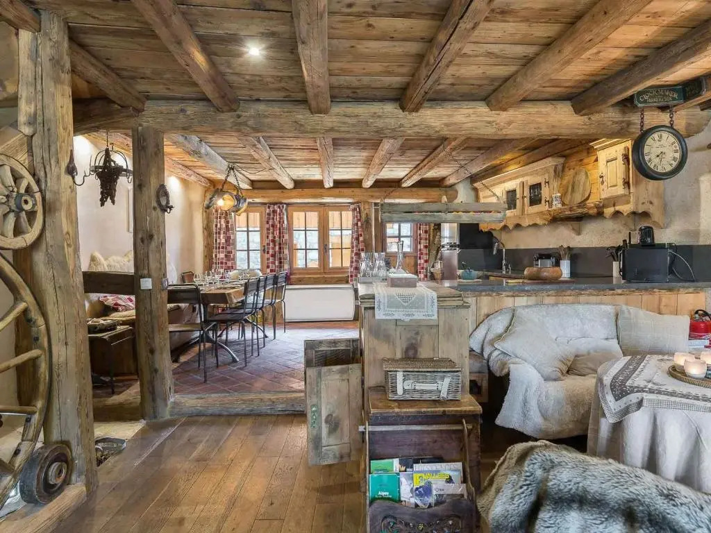 Chalet authentique avec jacuzzi, sauna et parking pour 12 personnes - FR-1-566-8