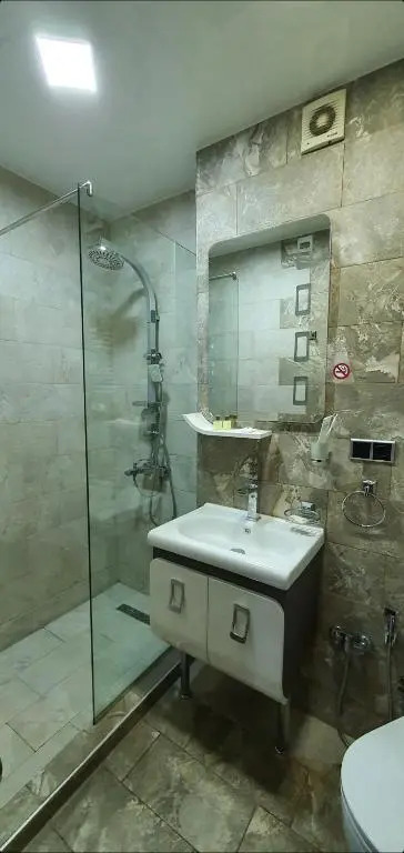 8 floor