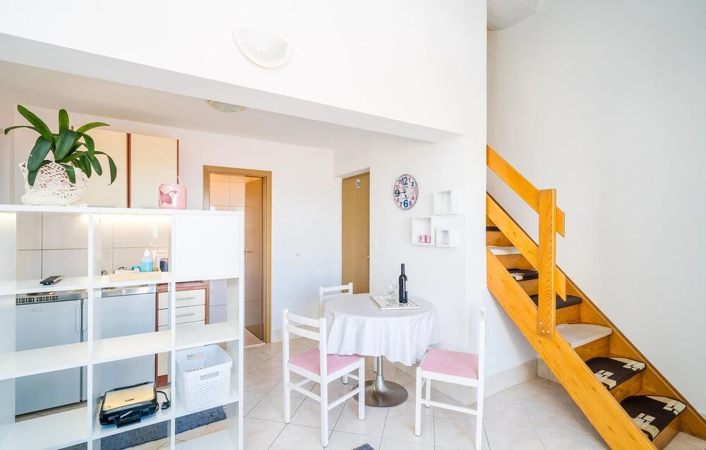 Stunning Apartment in Cavtat With 1 Bedrooms and Wifi