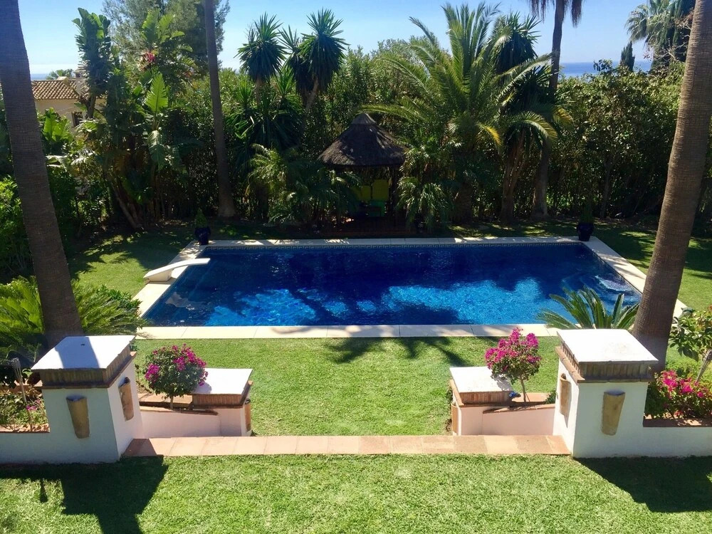 Villa With 4 Bedrooms in Marbella, With Wonderful sea View, Private Po