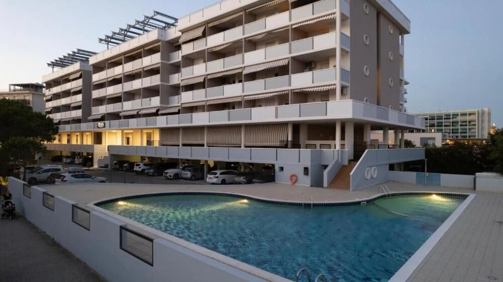 Lovely Holiday Apartment With sea View