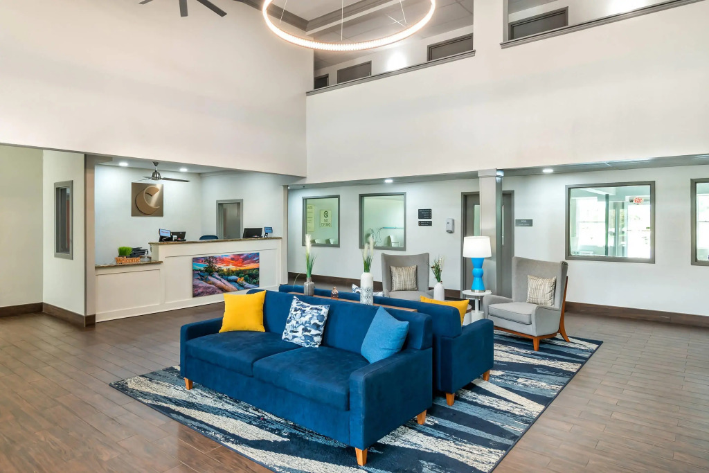 Comfort Inn & Suites Chesterfield - St Louis