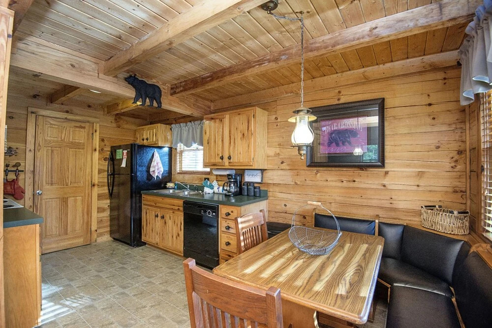 Knotty Pine by Eagles Ridge Resort