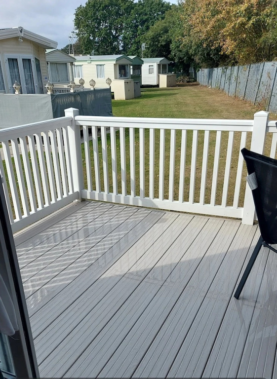Impeccable 3-bed Caravan in Clacton-on-sea