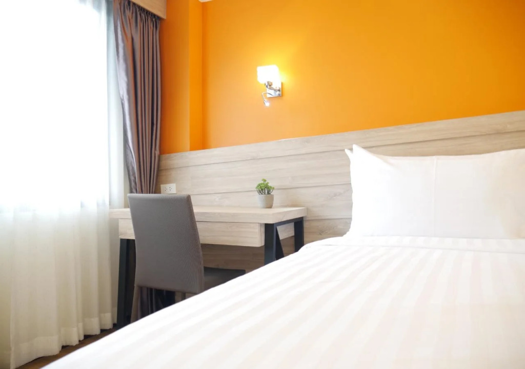 Porpiang Hotel - โรงแรมพอเพียง
