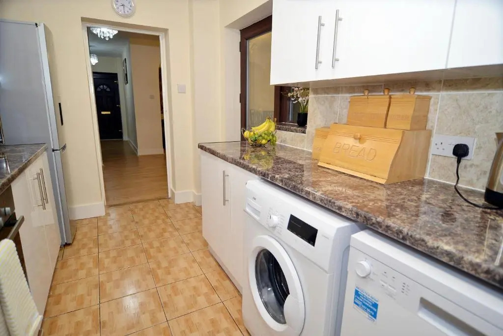 3 Bedroom London Home