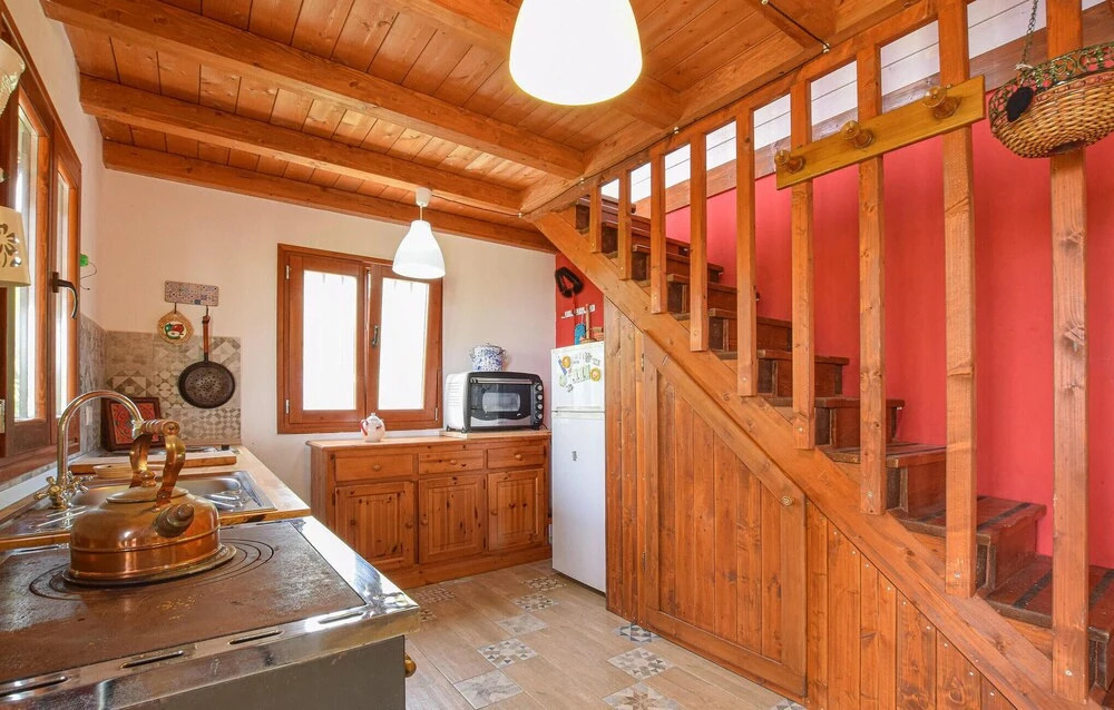 Awesome Home in Caccamo With 2 Bedrooms