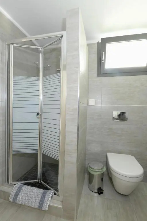 W1 Rooms