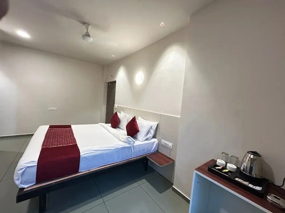 Swagstay Hotel Riviera Grand Nagpur