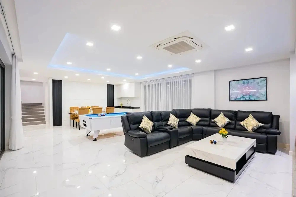 Serenity Jomtien Pool Villa