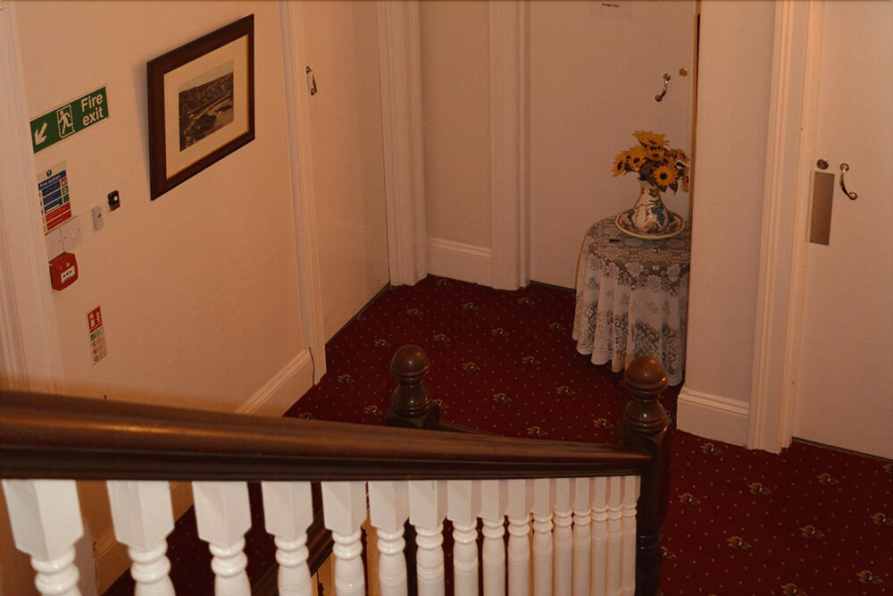 Torrs Hotel