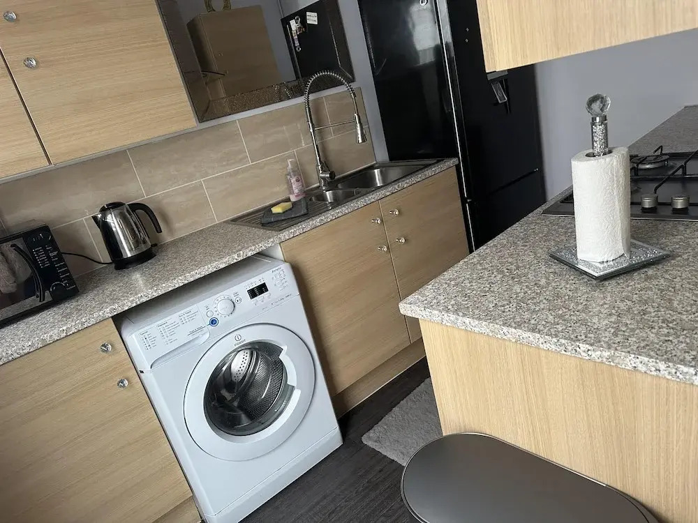 House - Sleeps 6 - Garden - Seaside - Pet Friendly