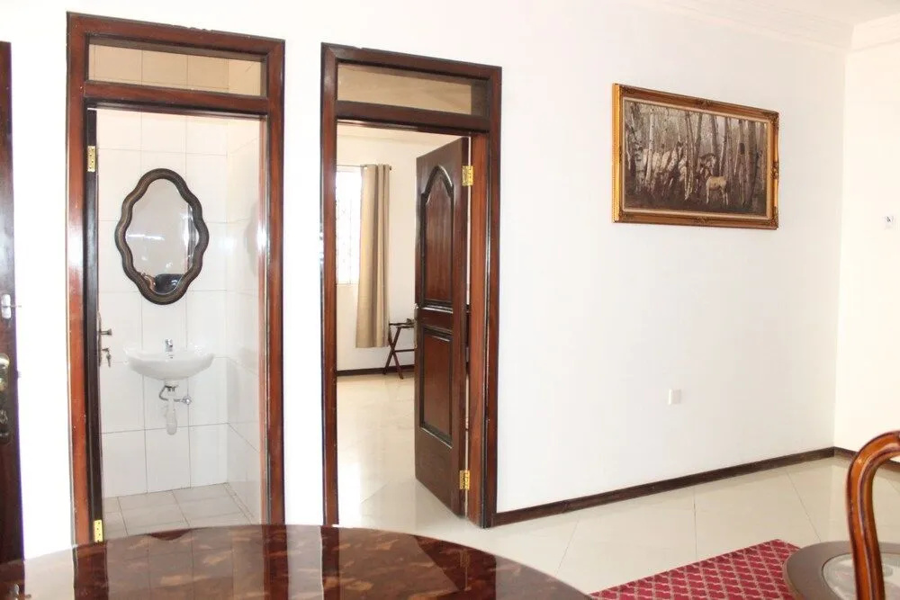Royal Elmount Hotel