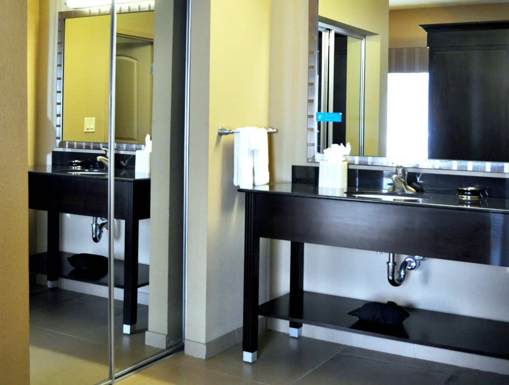 Hampton Inn & Suites Bay City, TX