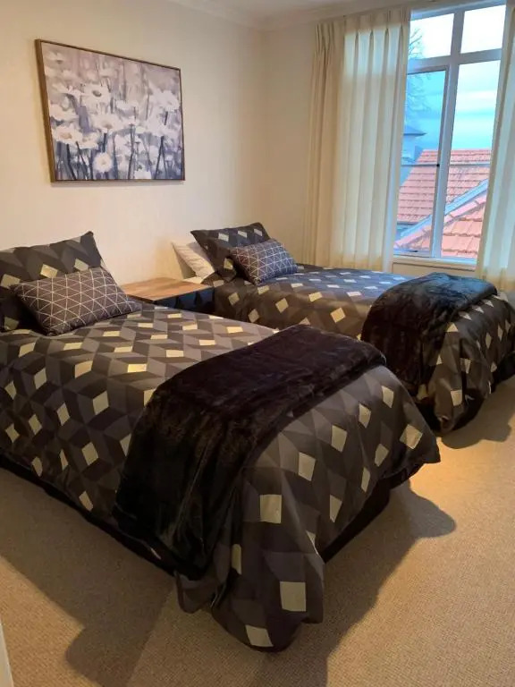 TAURANGA CITY CBD 5TH AVE Elegant Entire Home