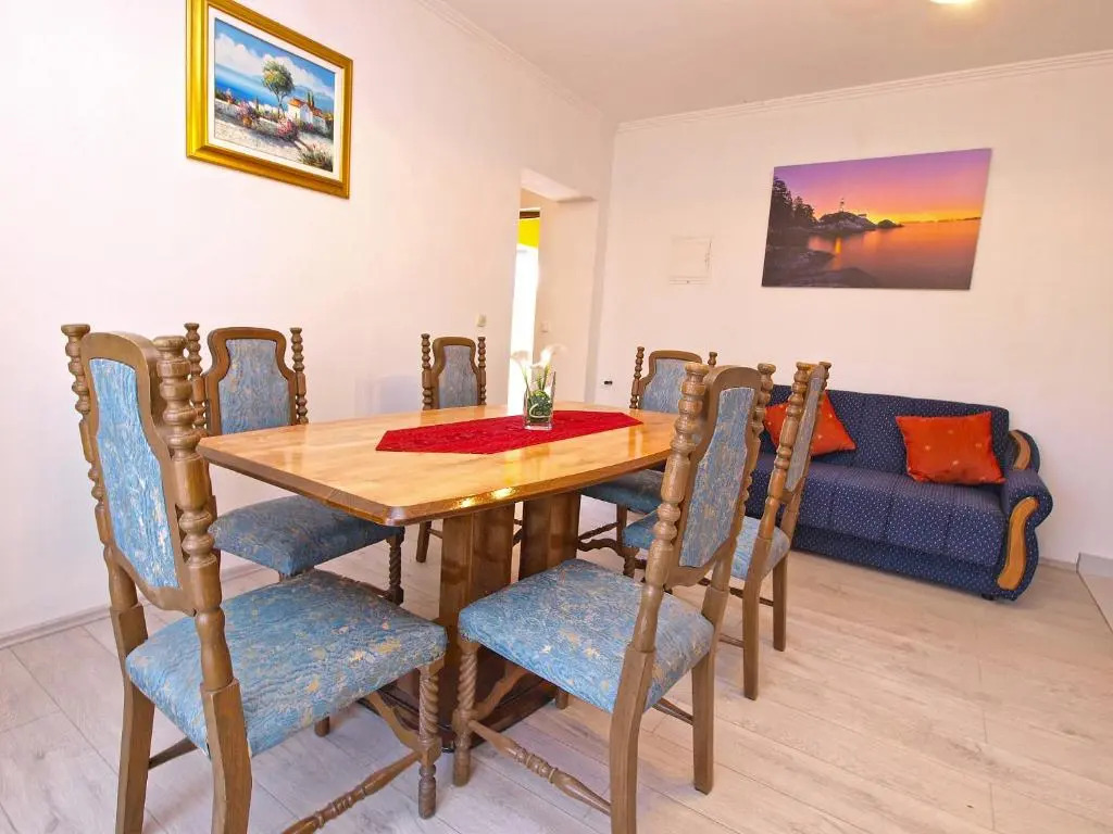 House Smiljana 2059