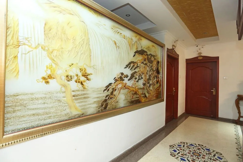 OYO 13355 Grest Hotel