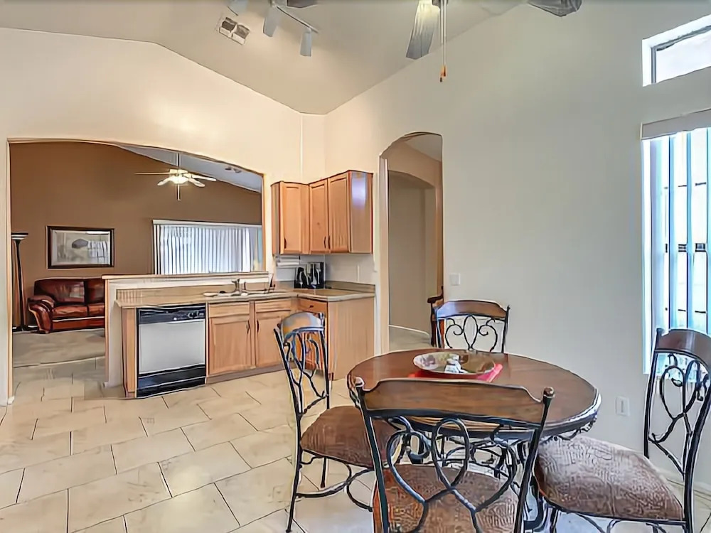 Karsten - 3 Br Home