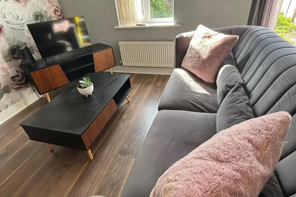Trowbridge House, Long Stay Disc, Parking, Wifi